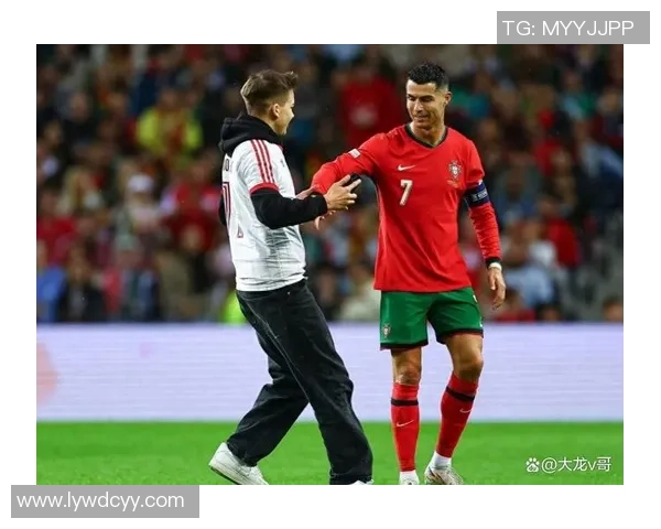 足球四大球星同场竞技谁能主宰未来足坛的辉煌传奇